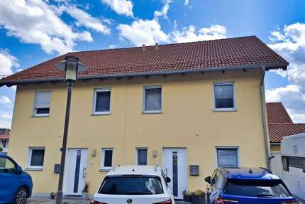 Haus Berglern - 5 Zimmer, 125 m&sup2;, 1.790&euro; | Angebot:27056683