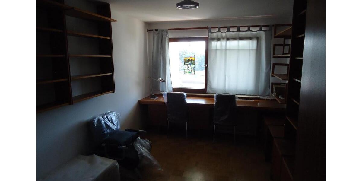 4,5 Zimmer Wohnung möbliert auf Zeitmietvertragsbasis (3 Jahre) 4 zimmer