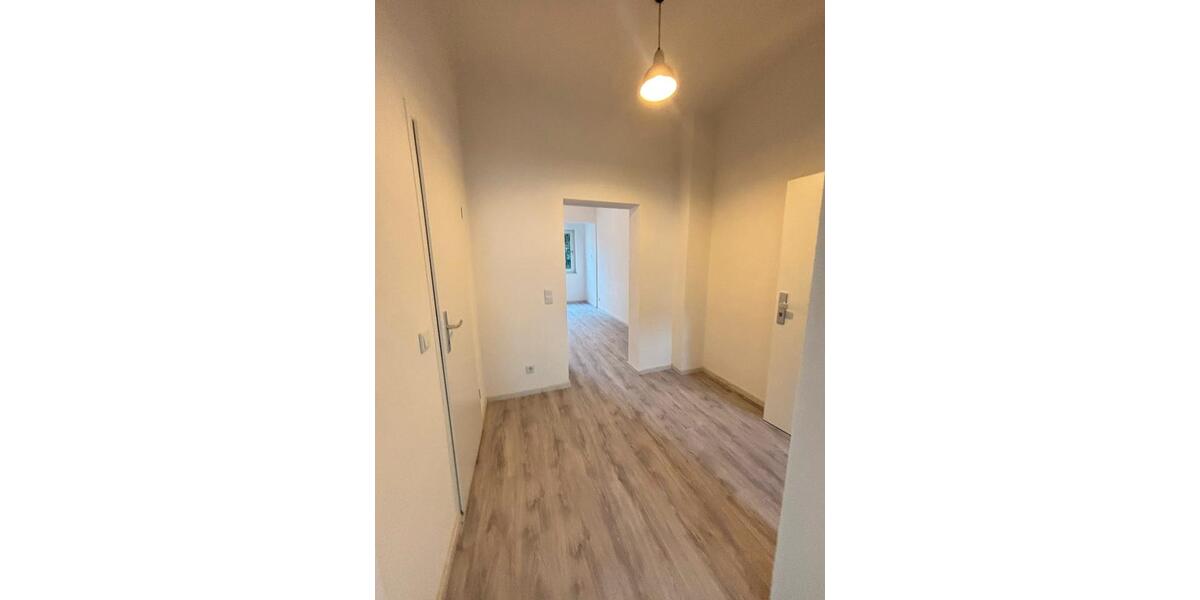 Etagenwohnung Siegen - 2 Zimmer, 53 m&sup2;, 620&euro; | Angebot:26647313