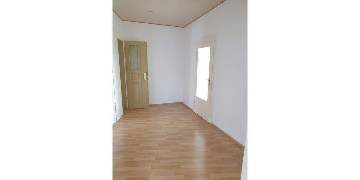 Etagenwohnung Wilsdruff - 3 Zimmer, 80 m&sup2;, 550&euro; | Angebot:24991671