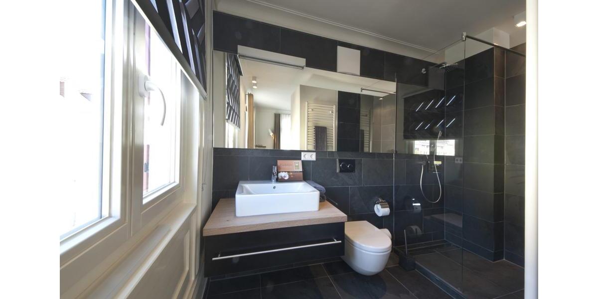 Wohnen auf Zeit Stuttgart Stuttgart-Süd - 1 Zimmer, 29 m&sup2;, 1.800&euro; | Angebot:26629565