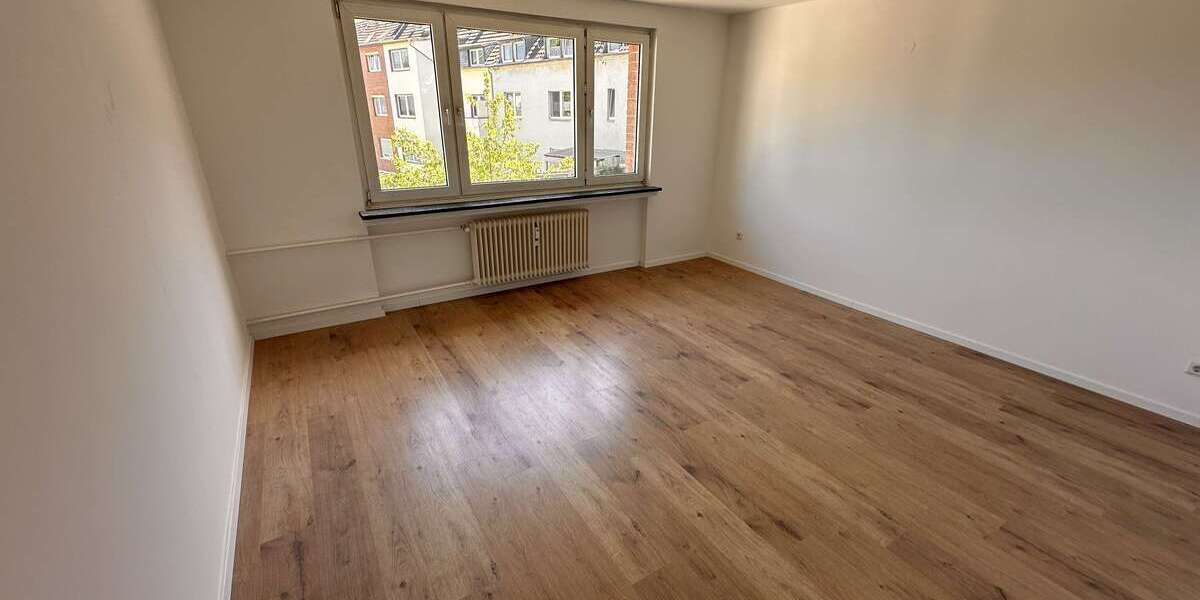 Etagenwohnung Duisburg Duissern - 2 Zimmer, 68 m&sup2;, 540&euro; | Angebot:26762066