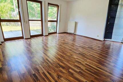 Wohnung Nürnberg Eibach - 3 Zimmer, 90 m&sup2;, 1.200&euro; | Angebot:25245435