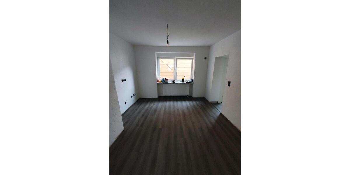 Etagenwohnung Merchweiler - 4 Zimmer, 102 m&sup2;, 875&euro; | Angebot:25883548