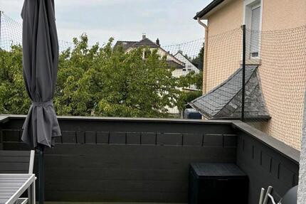 Helle schicke große 2 Zimmer Wohnung mit großem Balkon