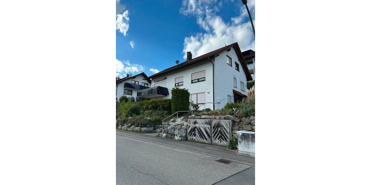Mehrfamilienhaus, Wohnhaus Haiterbach - 3.5 Zimmer, 80 m&sup2;, 900&euro; | Angebot:26547921