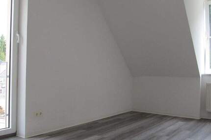 Wohnung Muldenhammer Tannenbergsthal - 2 Zimmer, 64 m&sup2;, 350&euro; | Angebot:25051405