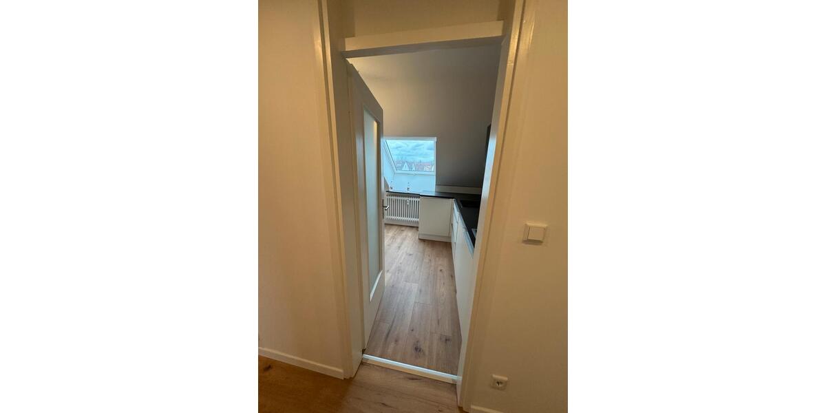 Dachgeschoßwohnung Nürnberg Altenfurt - 3 Zimmer, 75 m&sup2;, 1.200&euro; | Angebot:26049421