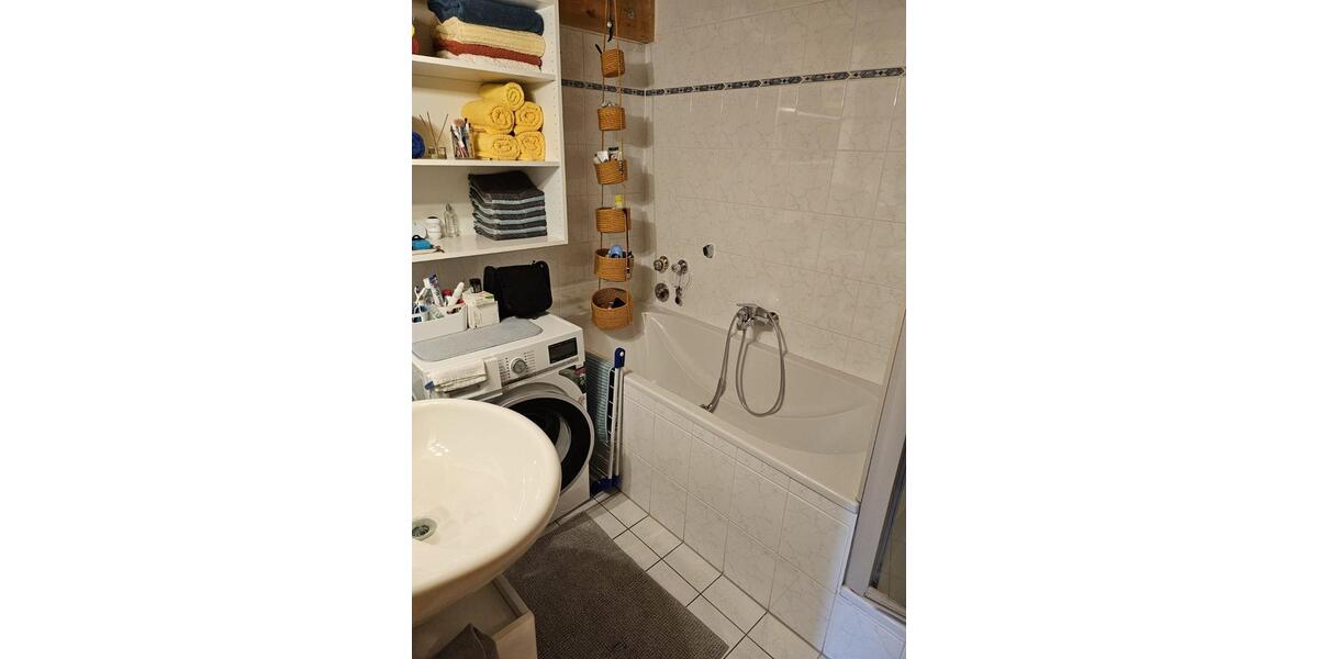 Dachgeschoßwohnung Putzbrunn - 3.5 Zimmer, 100 m&sup2;, 1.850&euro; | Angebot:26130517