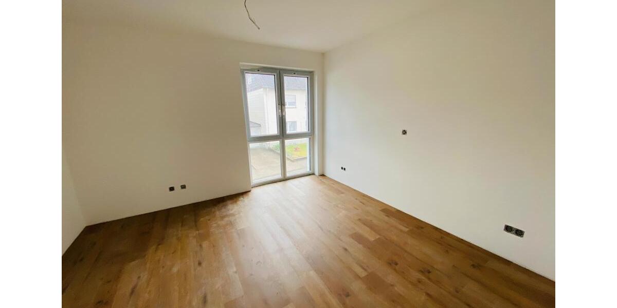 Etagenwohnung Lage - 3 Zimmer, 84 m&sup2;, 838&euro; | Angebot:26492202