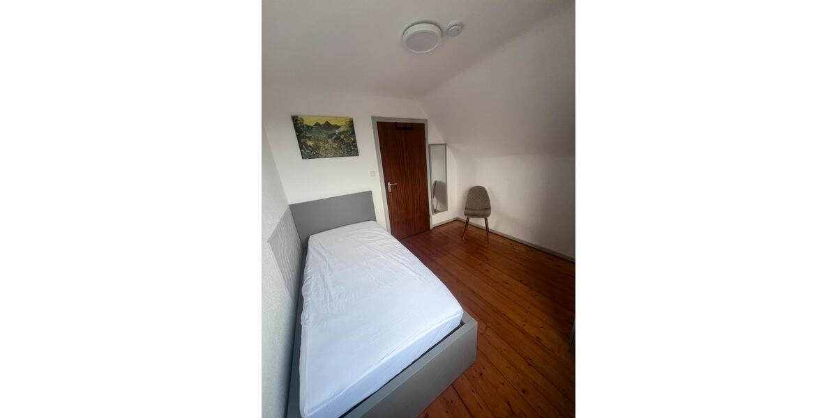 Wohnen auf Zeit Bornheim - 3 Zimmer, 23 m&sup2;, 600&euro; | Angebot:26628638