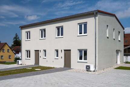 Haus zum Mieten in Aufhausen 1.450 € 145 m² 4 zimmer