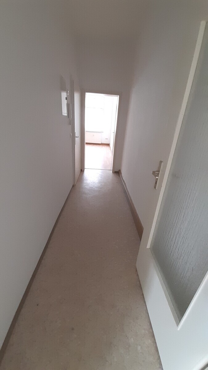 WG-Wohnung mit 4-Zimmern, 3.OG mit 2 Bädern in ruhigem und zentralem Wohnviertel von Gera 4 zimmer