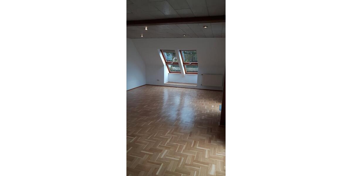 Dachgeschoßwohnung Castrop-Rauxel Deinighausen - 3 Zimmer, 90 m&sup2;, 700&euro; | Angebot:26024248