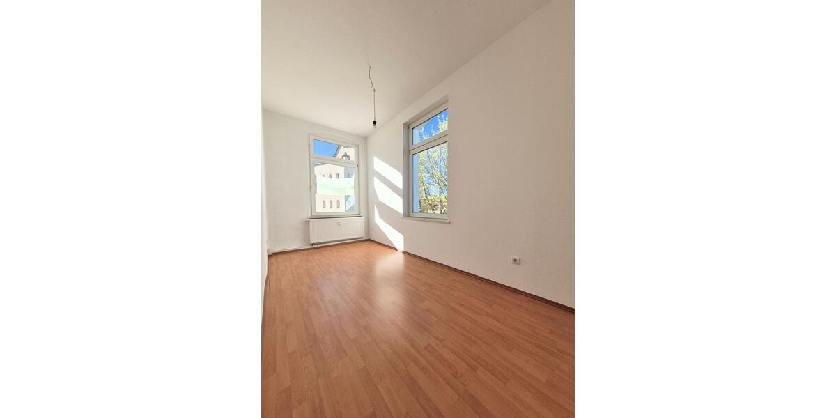 Etagenwohnung Sondershausen - 4 Zimmer, 98 m&sup2;, 787&euro; | Angebot:26234092