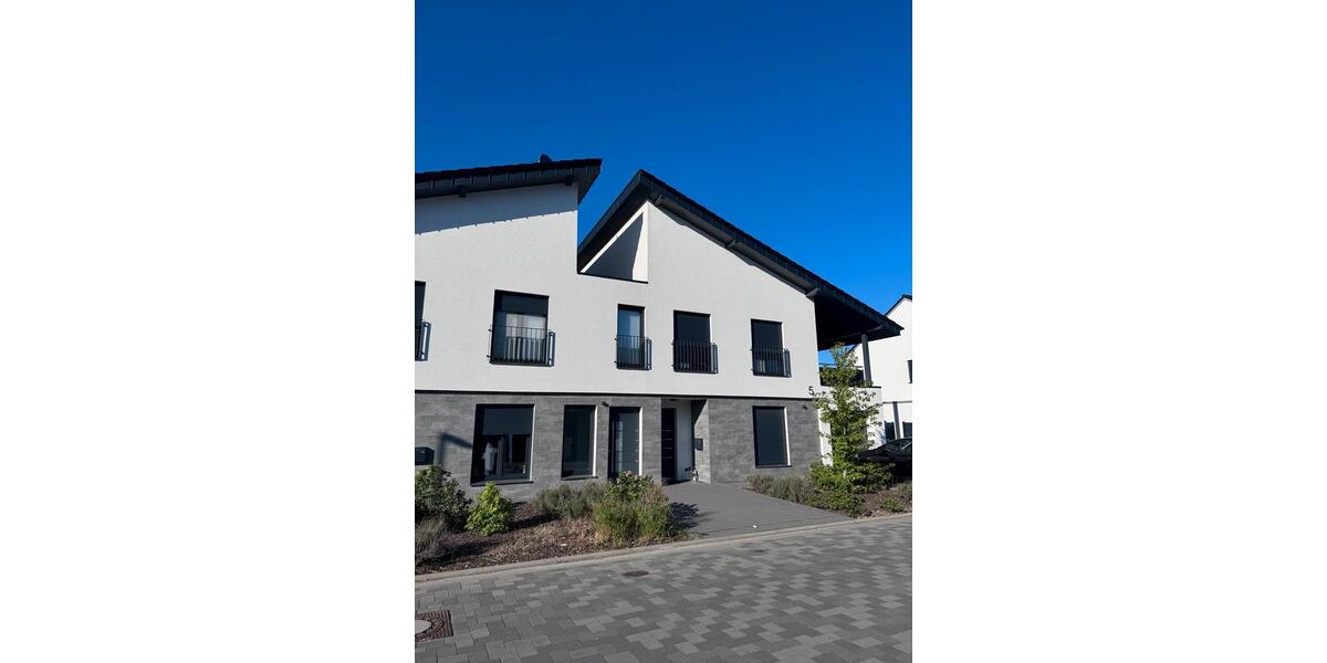 Etagenwohnung Heinsberg - 4 Zimmer, 86 m&sup2;, 1.100&euro; | Angebot:26305498