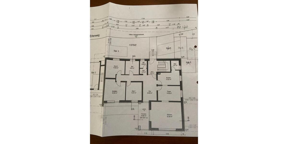 Erdgeschoßwohnung Wettstetten - 5 Zimmer, 165 m&sup2;, 1.450&euro; | Angebot:26051326