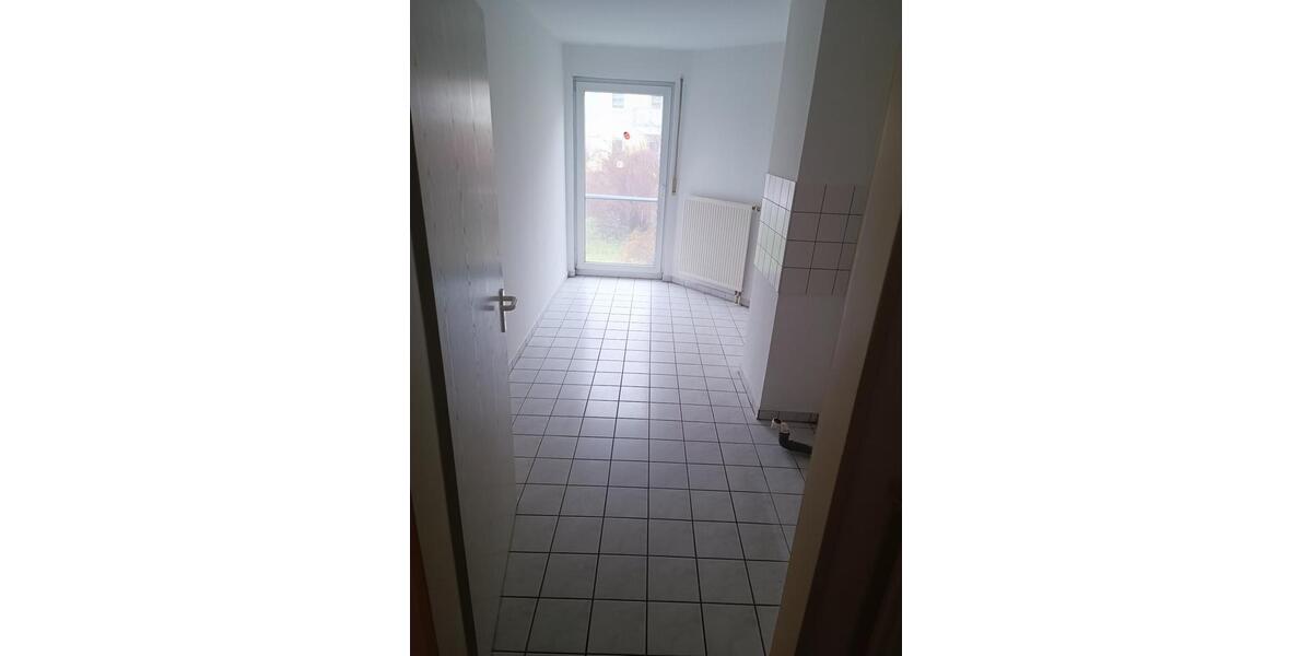 Erdgeschoßwohnung Bad Lauchstädt - 2 Zimmer, 72 m&sup2;, 490&euro; | Angebot:26211980