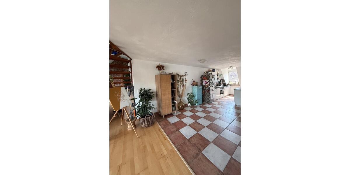 Maisonettenwohnung Neunkirchen am Brand - 2.5 Zimmer, 140 m&sup2;, 1.250&euro; | Angebot:26603772