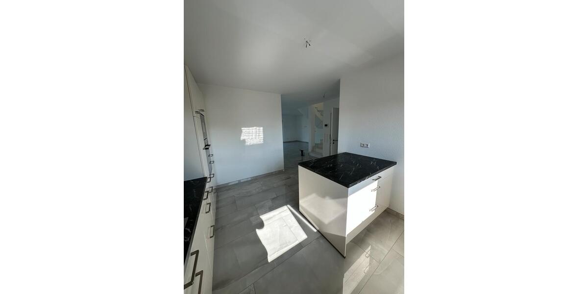 Doppelhaushälfte Oberrot - 5 Zimmer, 150 m&sup2;, 1.500&euro; | Angebot:25382984