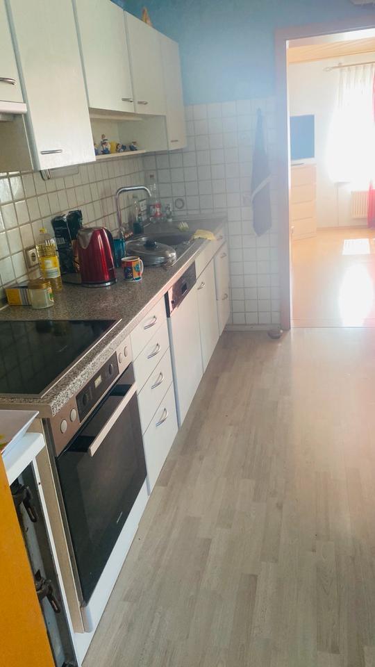 Haus mit Garten und Stellplatz an Firmen Montage zu vermieten