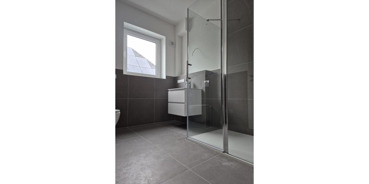 Dachgeschoßwohnung Mainz Laubenheim - 3 Zimmer, 82 m&sup2;, 1.312&euro; | Angebot:25934728