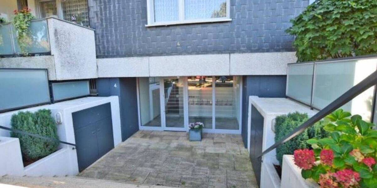 Etagenwohnung Essen Schuir - 2 Zimmer, 95 m&sup2;, 1.100&euro; | Angebot:26228920