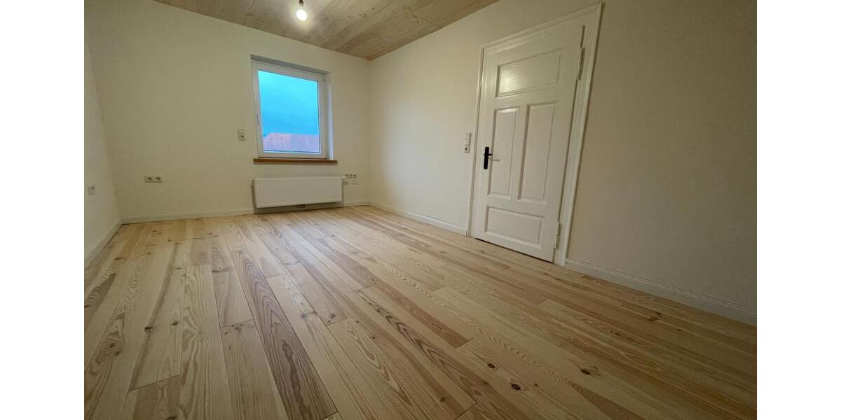 Etagenwohnung Frielendorf - 5 Zimmer, 112 m&sup2;, 950&euro; | Angebot:25840197