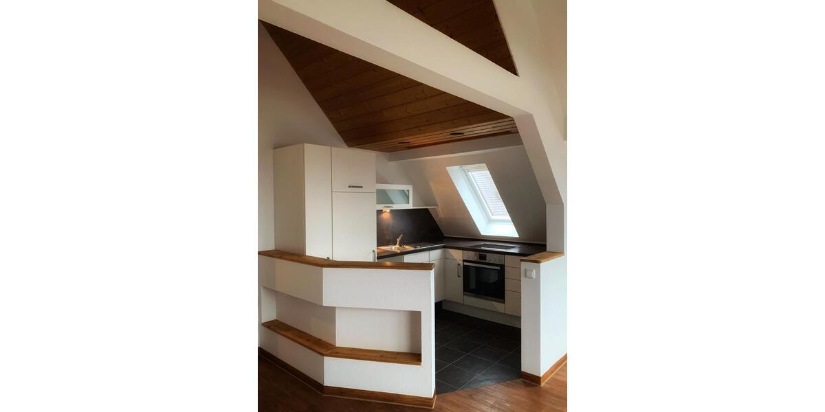 Dachgeschoßwohnung Augsburg Oberhausen - 2 Zimmer, 60 m&sup2;, 710&euro; | Angebot:26363013