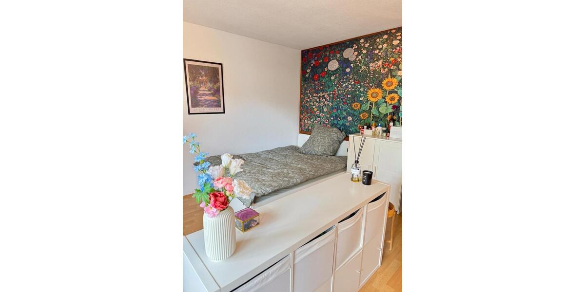 Wunderschöne 1 Zimmer Wohnung mit Balkon und Garage 1 zimmer