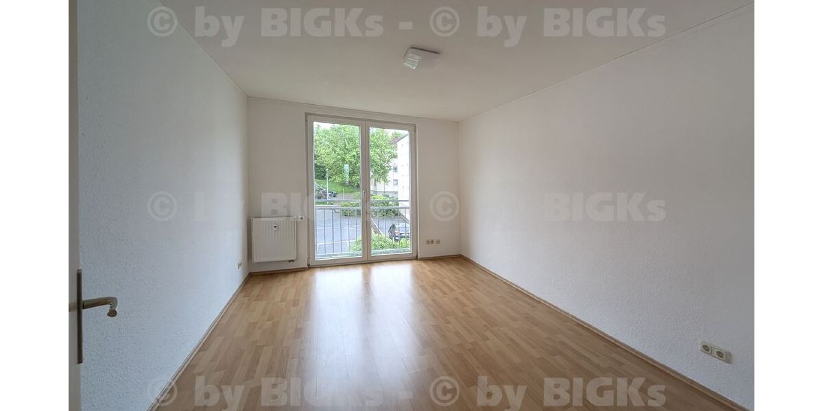 BIGKs - Suhl-Leninring: FREIE AUSSICHT - 3 Raum Wohnung Suhl,sep.Küche,Dusch-Wannenbad, Balkon (-;) - Etagenwohnung Suhl Suhl Friedrich-Wolf-Straße | Angebot:26536227