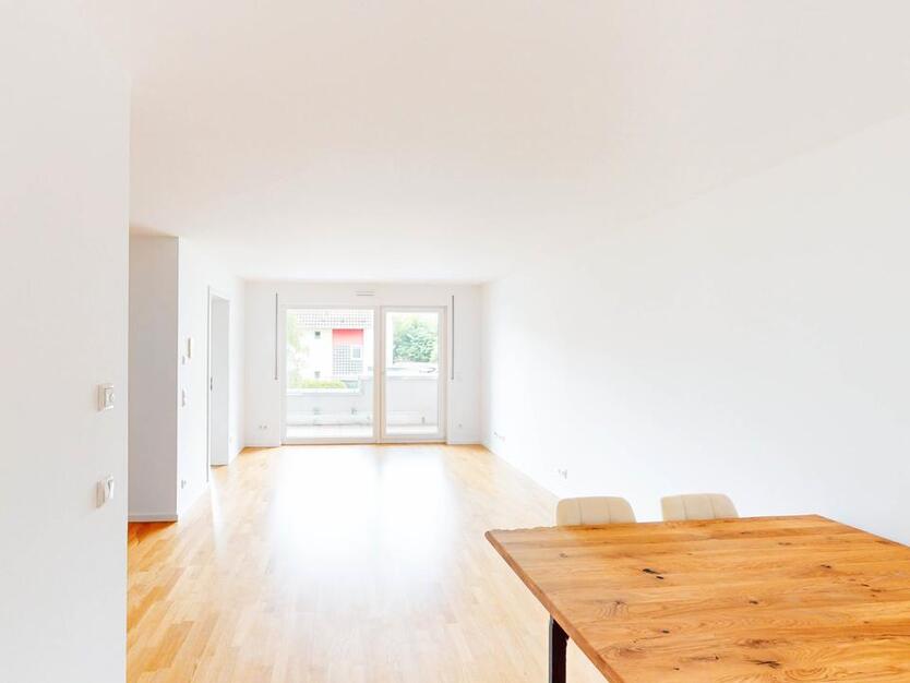 Ideal für Singles und Paare: moderne 2-Zimmer Wohnung mit Südloggia zimmer