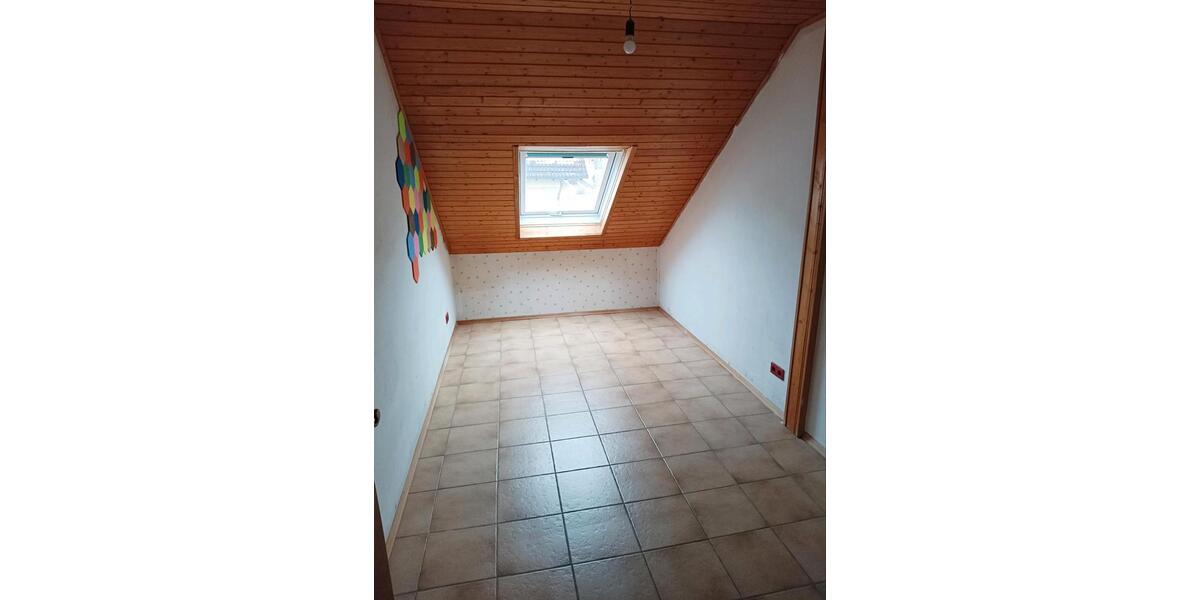Dachgeschoßwohnung Lohr am Main - 3 Zimmer, 63 m&sup2;, 850&euro; | Angebot:24742150