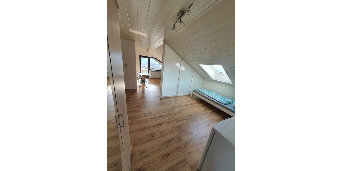 Wohnen auf Zeit Bad Wimpfen - 7 Zimmer, 130 m&sup2;, 18&euro; | Angebot:18618961