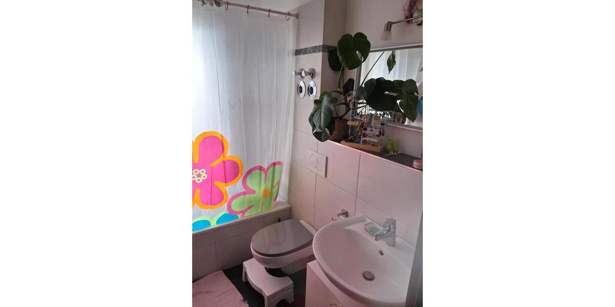 Etagenwohnung Wiesbaden Nordost - 1 Zimmer, 42 m&sup2;, 815&euro; | Angebot:25962855