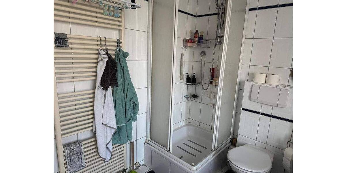 Reihenmittelhaus Hamburg Schnelsen - 1 Zimmer, 150 m&sup2;, 3.500&euro; | Angebot:25985928