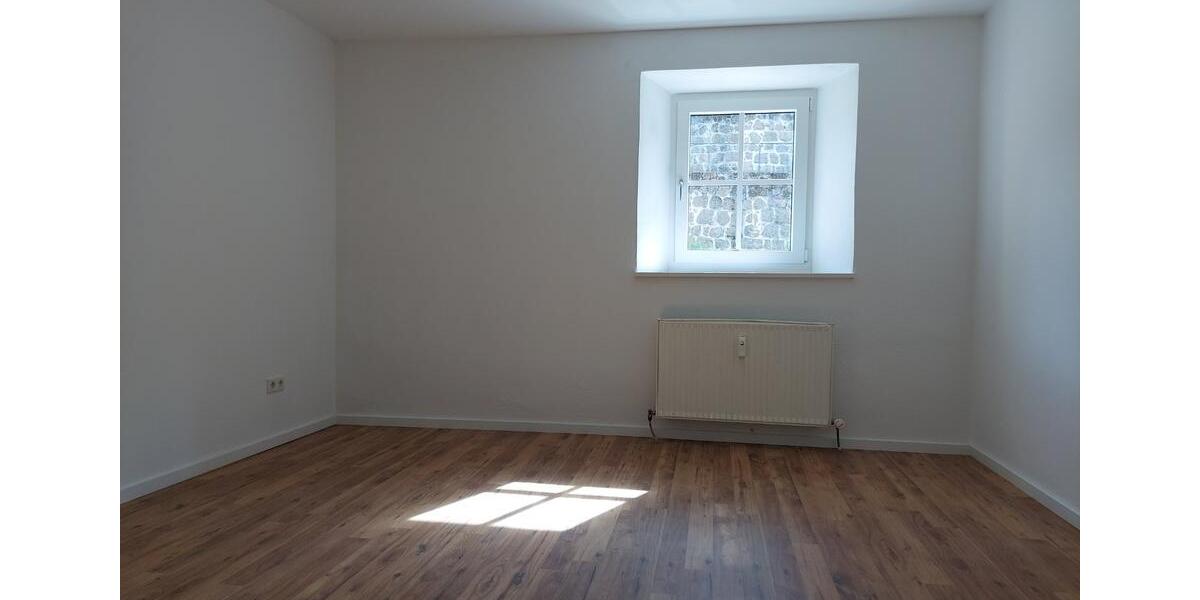 Erdgeschoßwohnung Reichenbach - 2 Zimmer, 60 m&sup2;, 480&euro; | Angebot:26021032