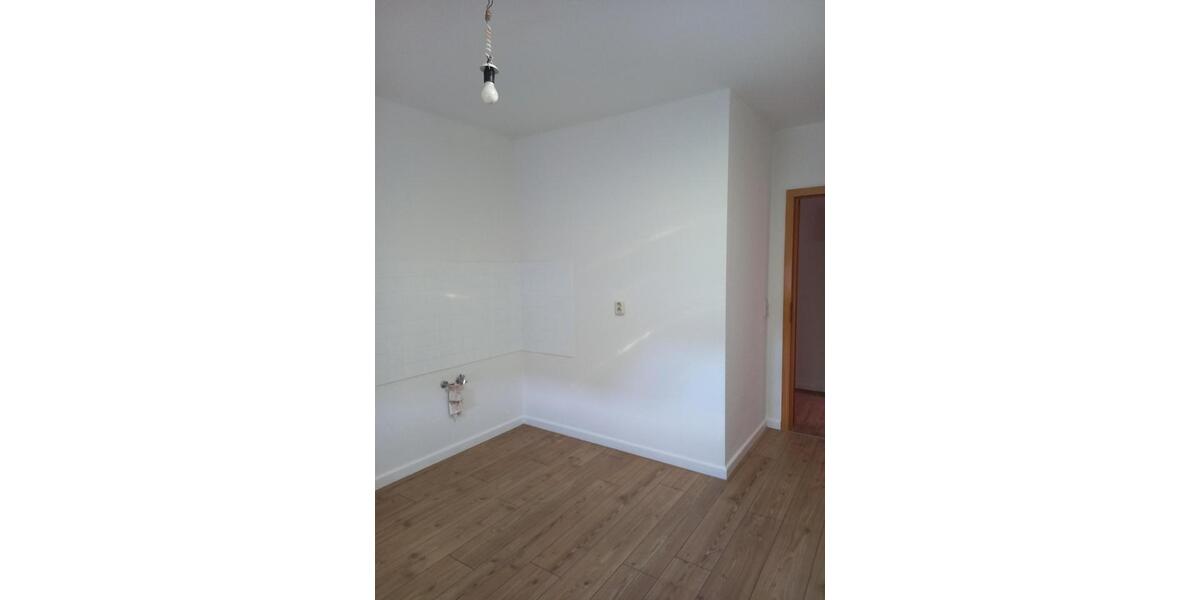 Dachgeschoßwohnung Neustrelitz - 2 Zimmer, 63 m&sup2;, 503&euro; | Angebot:25415993