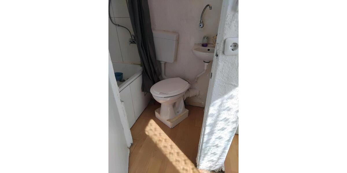 Erdgeschoßwohnung Bochum Bochum-Mitte - 1 Zimmer, 15 m&sup2;, 250&euro; | Angebot:26347720
