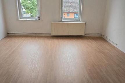Wohnung Uetze - 4 Zimmer, 130 m&sup2;, 1.150&euro; | Angebot:23272612