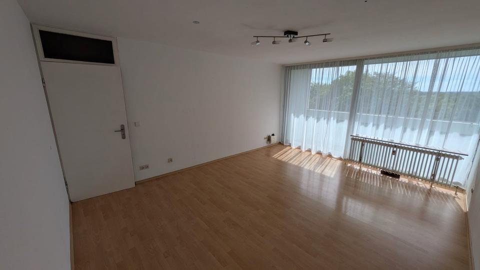 Etagenwohnung Neu-Ulm Ludwigsfeld - 3 Zimmer, 84 m&sup2;, 950&euro; | Angebot:26706103