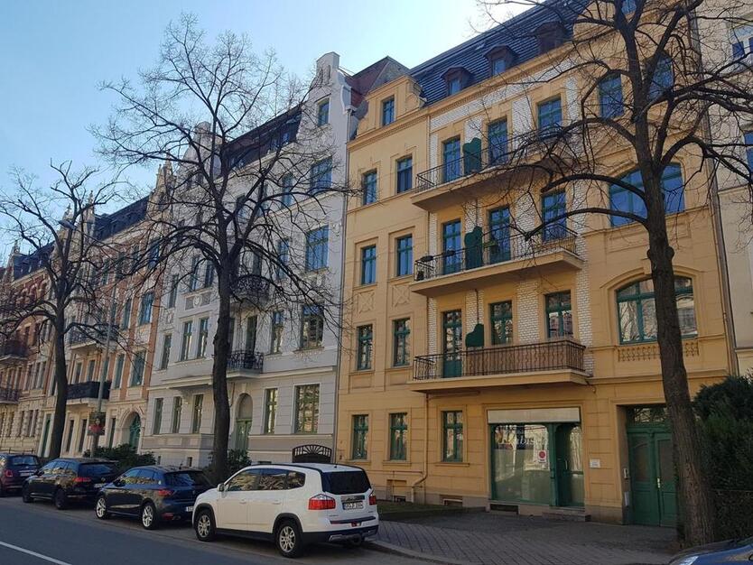 3-Raum-Gründerzeit-Wohnung (77 m²), 2 Balkone, Biesnitzer Str.