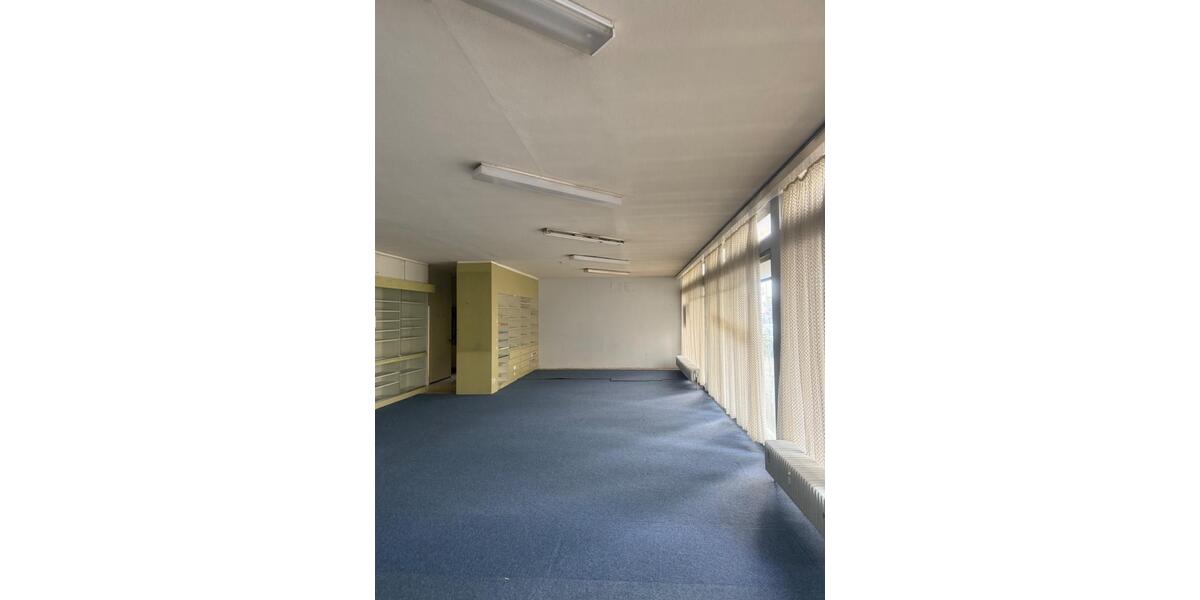 357m² Gewerbefläche + 130 m² Lager im Untergeschoss zimmer