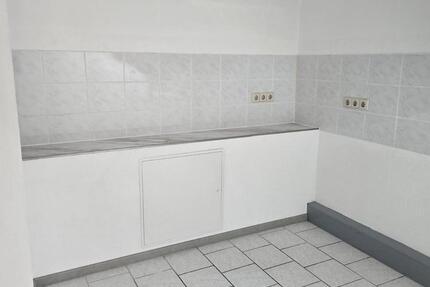 Wohnung Zwickau Zwickau-West - 5 Zimmer, 110 m&sup2;, 660&euro; | Angebot:26195915