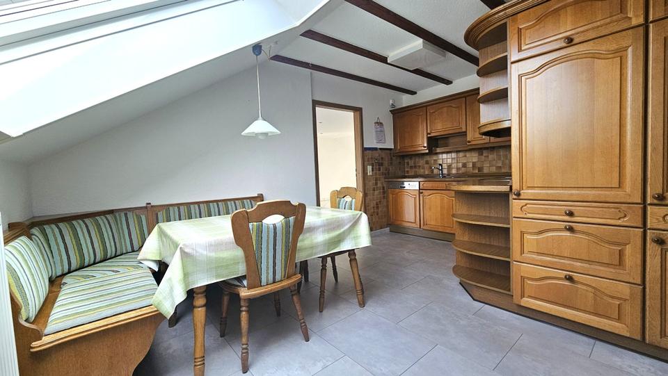 Dachgeschoßwohnung Walldürn - 3 Zimmer, 116 m&sup2;, 900&euro; | Angebot:25855227