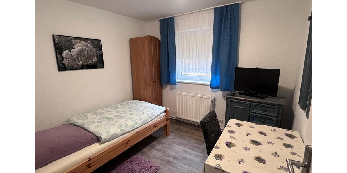 Wohnen auf Zeit Lewitzrand - 10 Zimmer, 50 m&sup2;, 30&euro; | Angebot:26042131