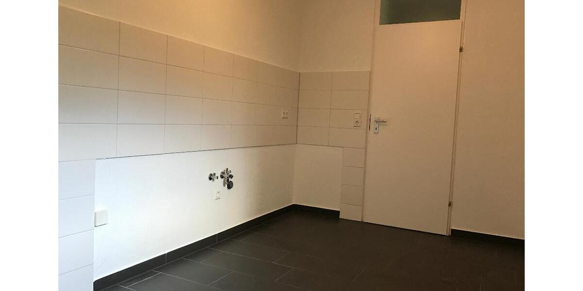 Etagenwohnung Esslingen am Neckar Pliensauvorstadt - 4 Zimmer, 92 m&sup2;, 1.121&euro; | Angebot:25491532