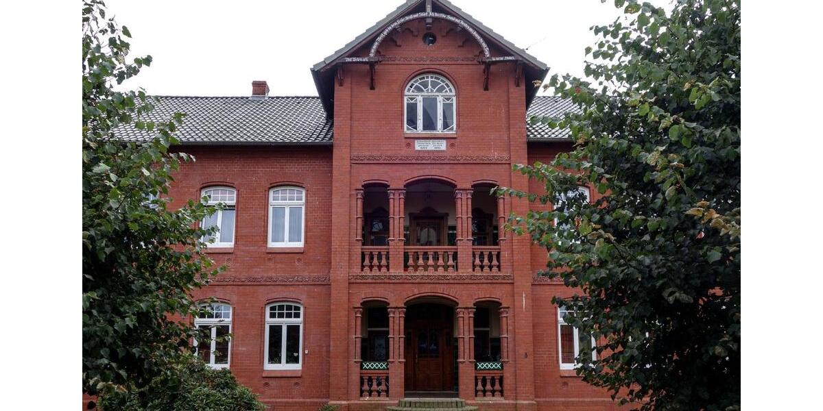 Etagenwohnung Diesdorf - 3.5 Zimmer, 97 m&sup2;, 420&euro; | Angebot:25843384