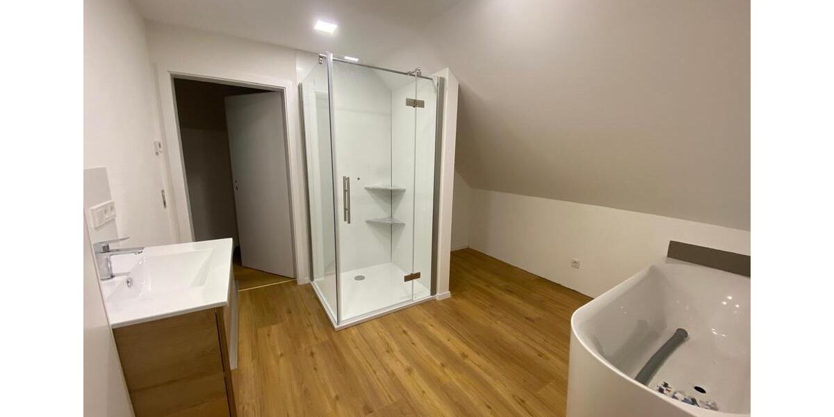 Dachgeschoßwohnung Bad Kissingen - 3 Zimmer, 67 m&sup2;, 840&euro; | Angebot:25173829