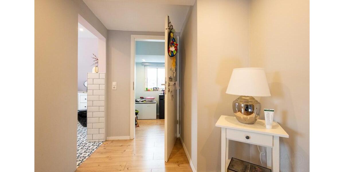 Etagenwohnung Jüchen - 4 Zimmer, 116 m&sup2;, 1.380&euro; | Angebot:24487686